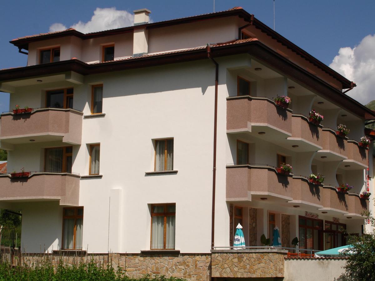 Yagodina Family Hotel Luaran gambar